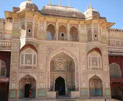 Honeymoon Tour To Udaipur